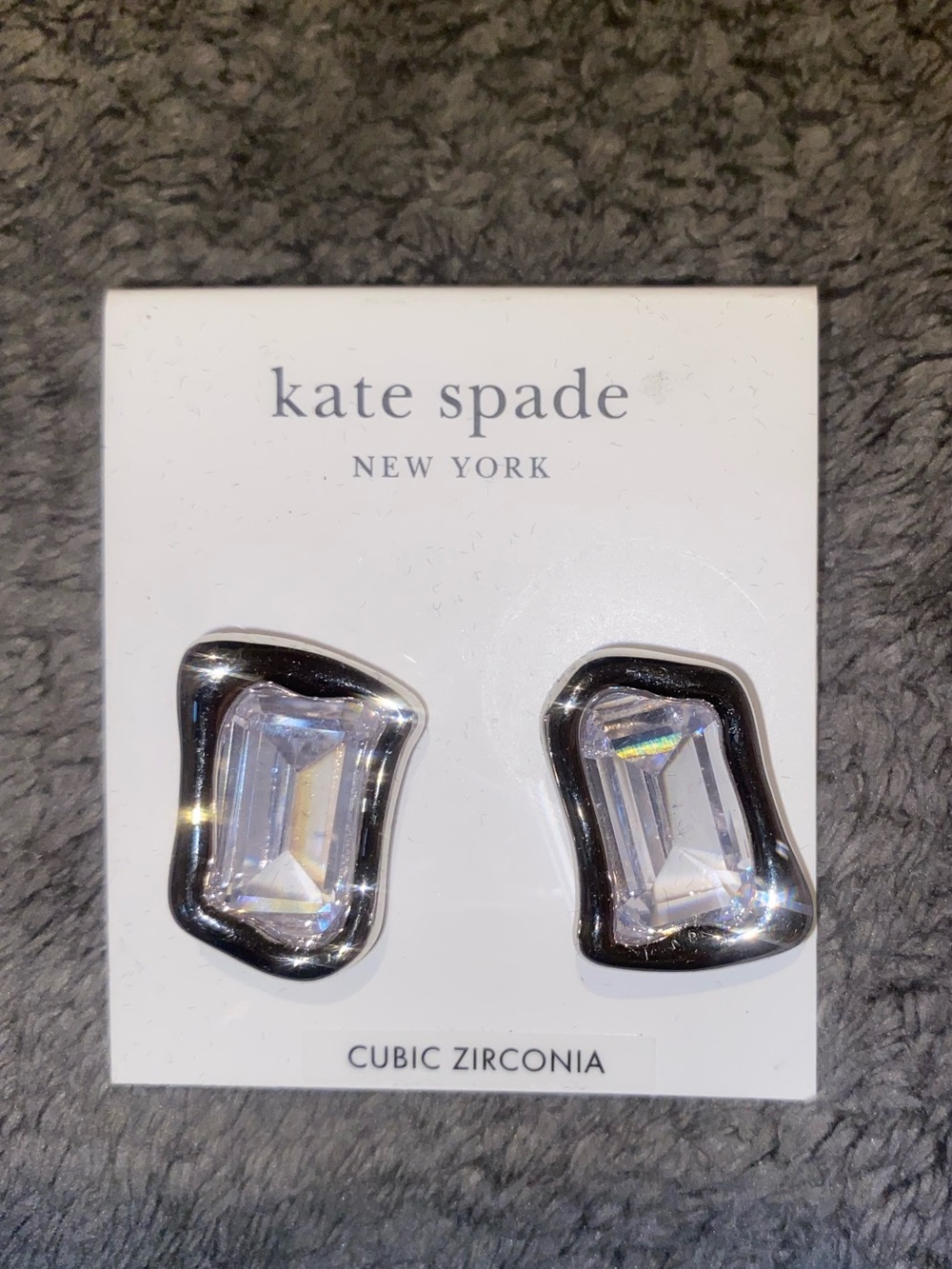 BNWT Kate Spade NY Silver-Toned Molten Glass w/White Stone Stud Earrings $88